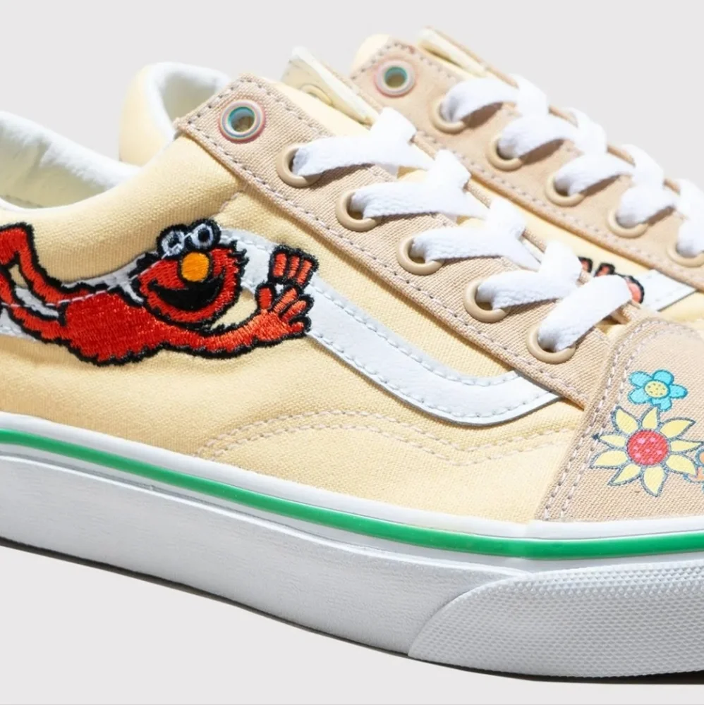 Vans X Sesame Street Old Skool Women's 7.5 Men's 6 - Picture 8 of 11